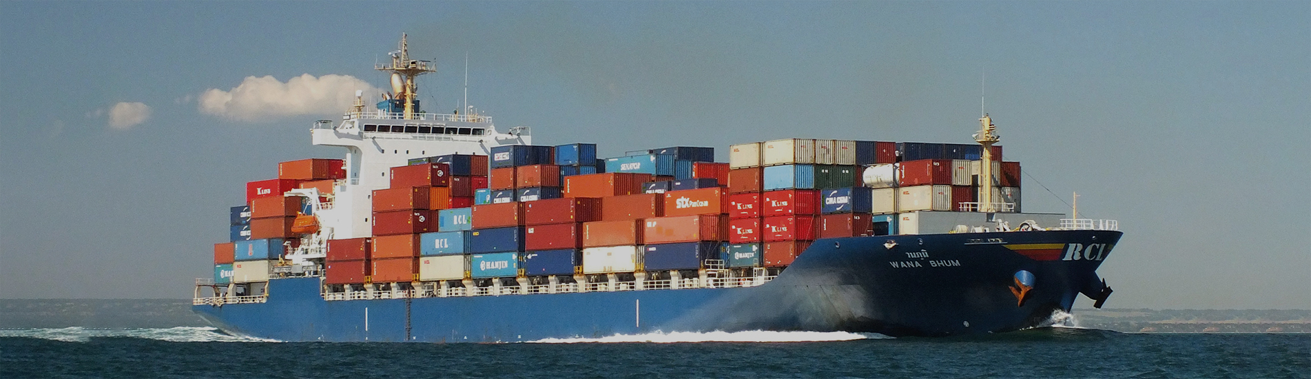 <h1>INTERNATIONAL SHIPPING</h1><br><h2>Reaching destinations anywhere</h2>